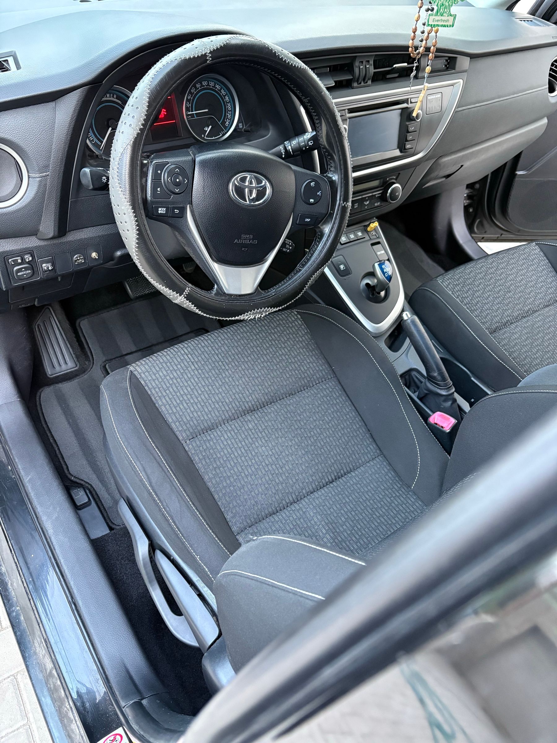 Toyota Auris belső tér részlet a tisztítás után